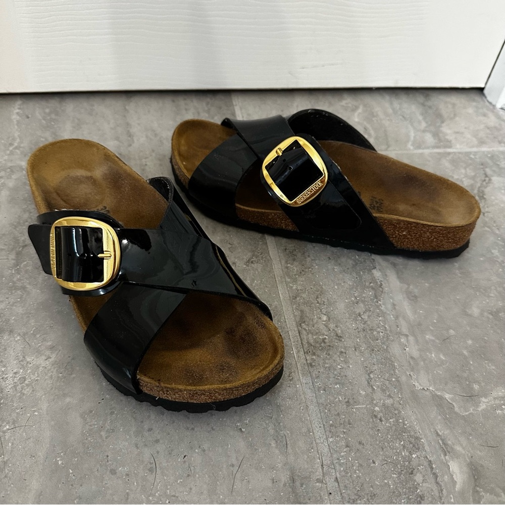 BIRKENSTOCK PATENT LEATHER - SIZE 38